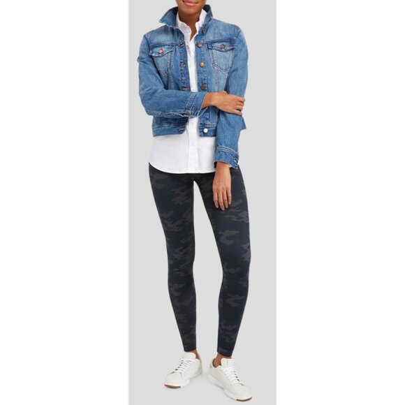 SPANX 1x Plus Look At Me Now Camo Shaping Leggings - Picture 4 of 4